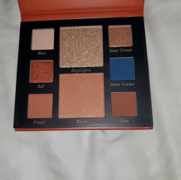 2 LAURA GELLER Full Face Palettes - Picture 9 of 10